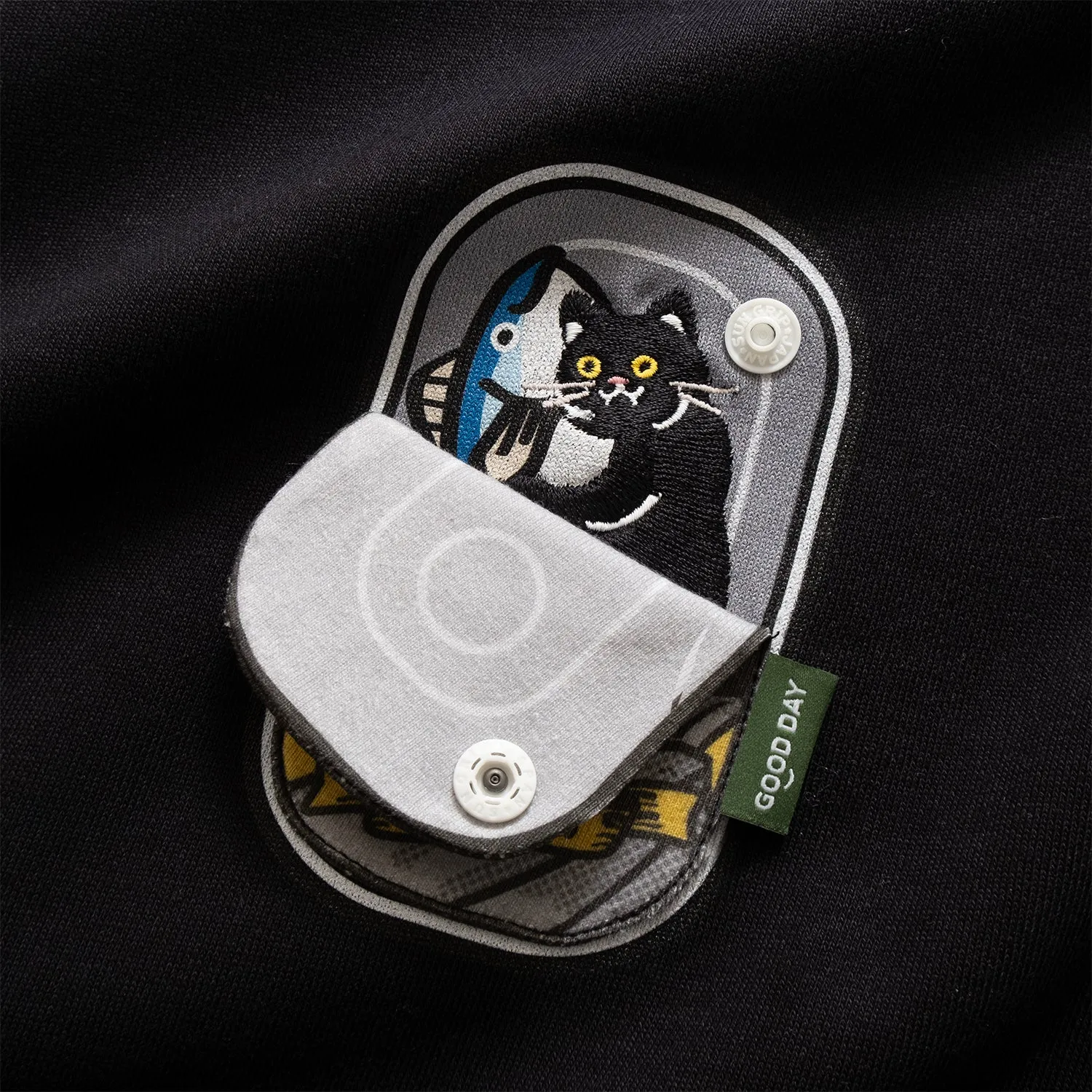 (ZW437) Canned Cat Graphic Pocket Sweater